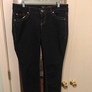 NWOT Torrid dark skinny jeans